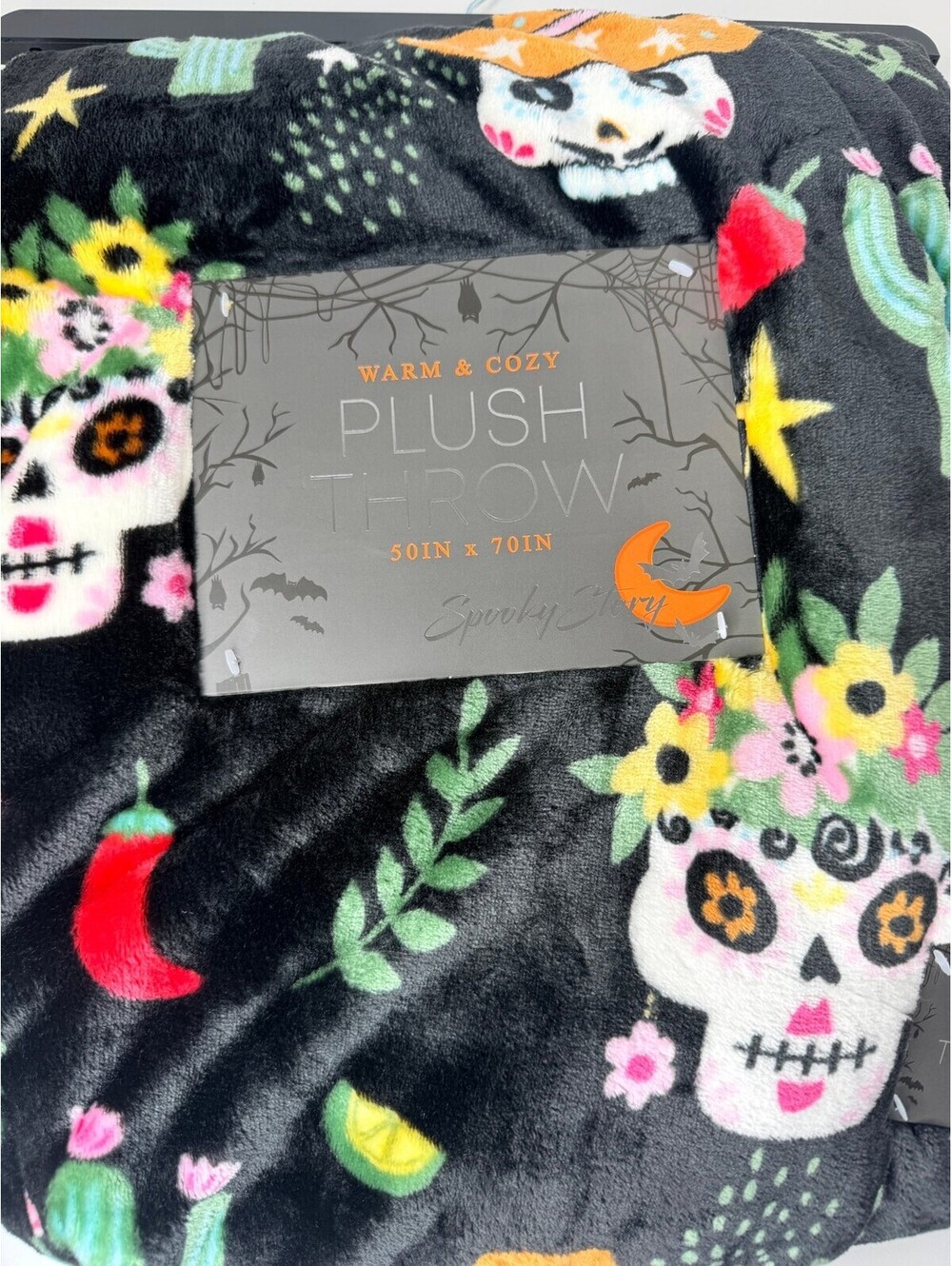 Spooky Story sugar skull plush day of the dead dia de los muertos throw blanket